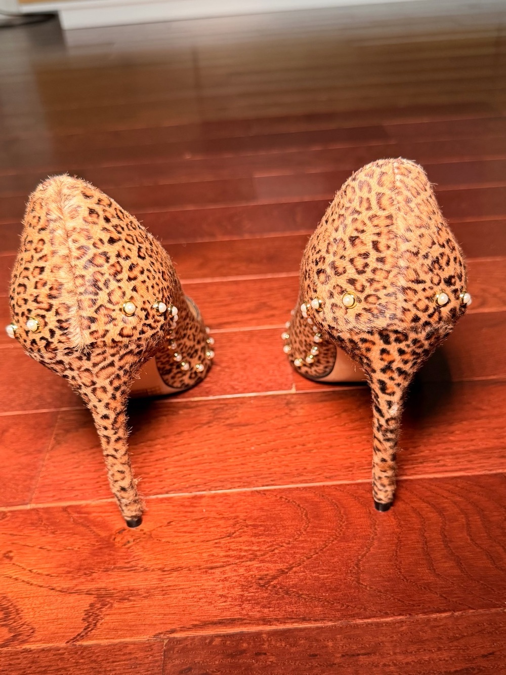 Stuart Weitzman Leopard-Print Pointed Toe Studded Pumps - Tan/Black - Picture 4 of 7